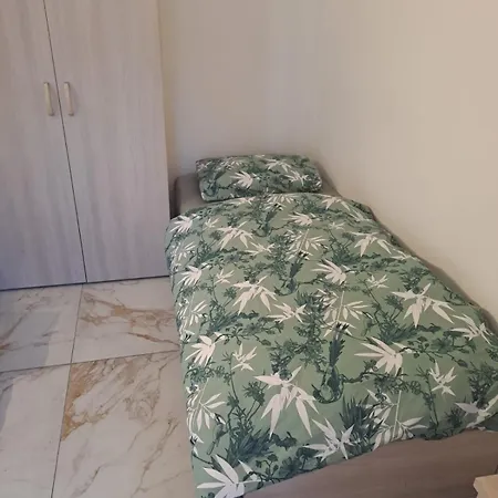 Дом отдыха House