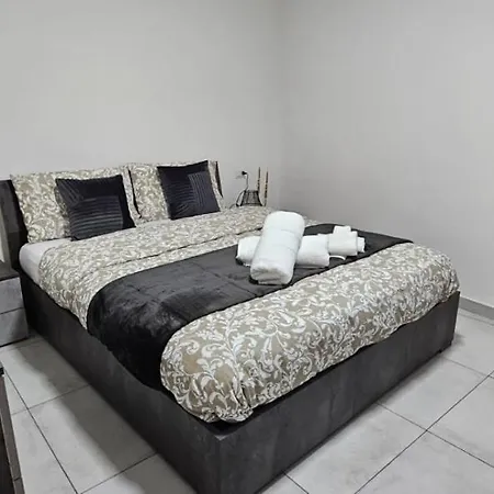 House Nyaraló Canzo